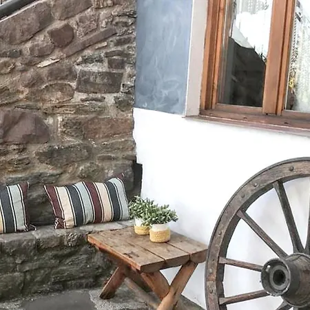 Daire Warm In With Mountain View, 45 M²