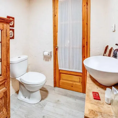 Warm In With Mountain View, 45 M² * Ardanué