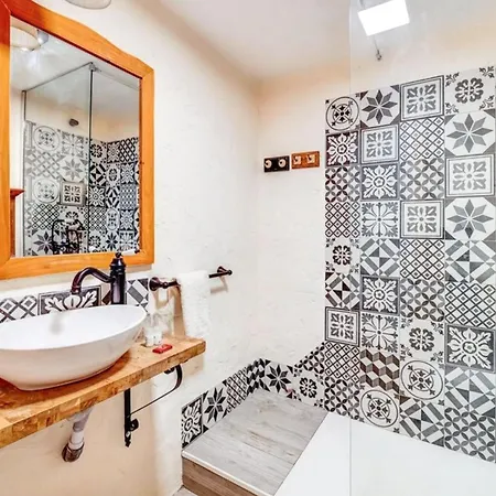 Warm In With Mountain View, 45 M² Daire Ardanué