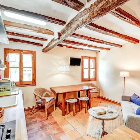 Апартаменты Warm In With Mountain View 45 M²